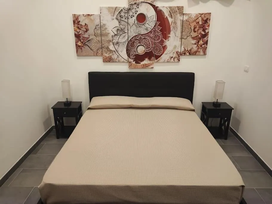 Casa vacanze Holiday House Aeroporto di Catania Fontana Rossa